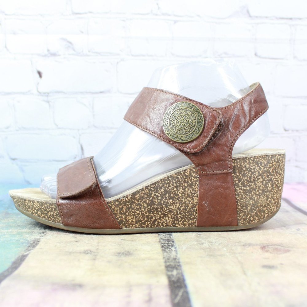 ABEO Una Leather Wedge Sandal Shoes Size 8 N - Picture 1 of 9